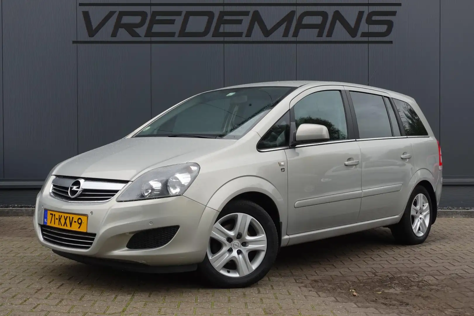 Opel Zafira 1.8 111 years Edition Beige - 1