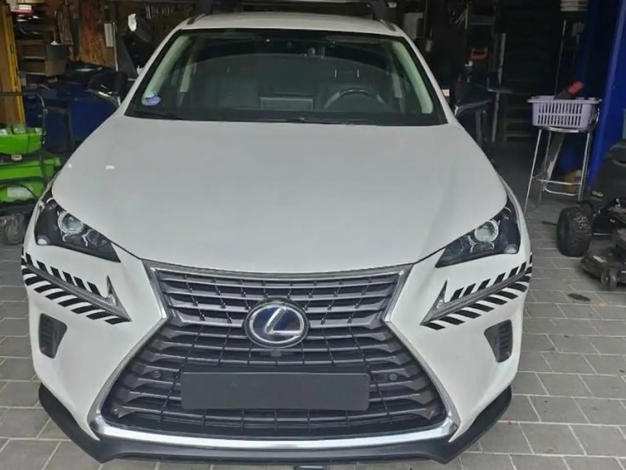 Lexus NX 300h