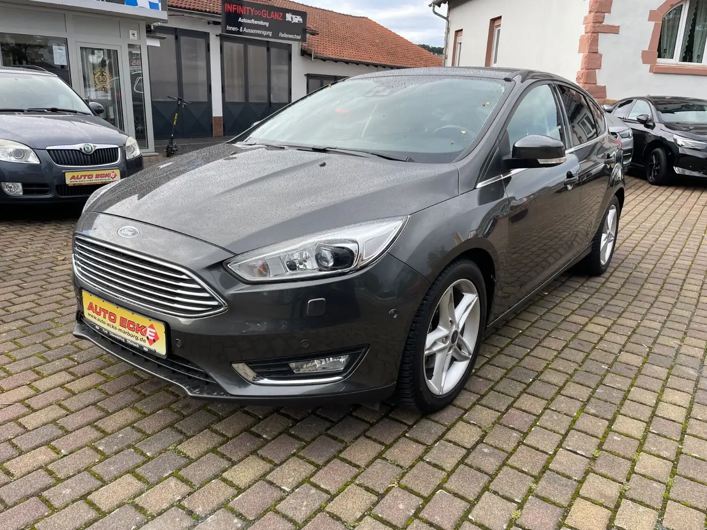 Ford Focus 1,5 EcoTitanium,Navi,BiXenon,DAB,Kamera 1H Gris - 2