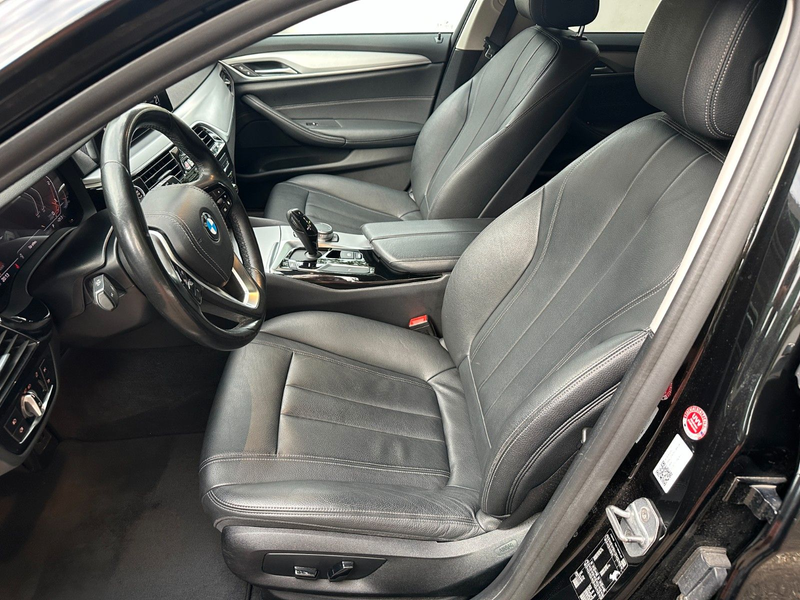 BMW 520 d Aut. Touring *Paket-Business* *Leder* *AHK* — photo 9