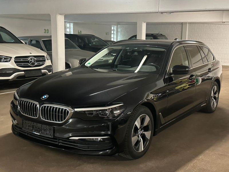 BMW 520 d Aut. Touring *Paket-Business* *Leder* *AHK*