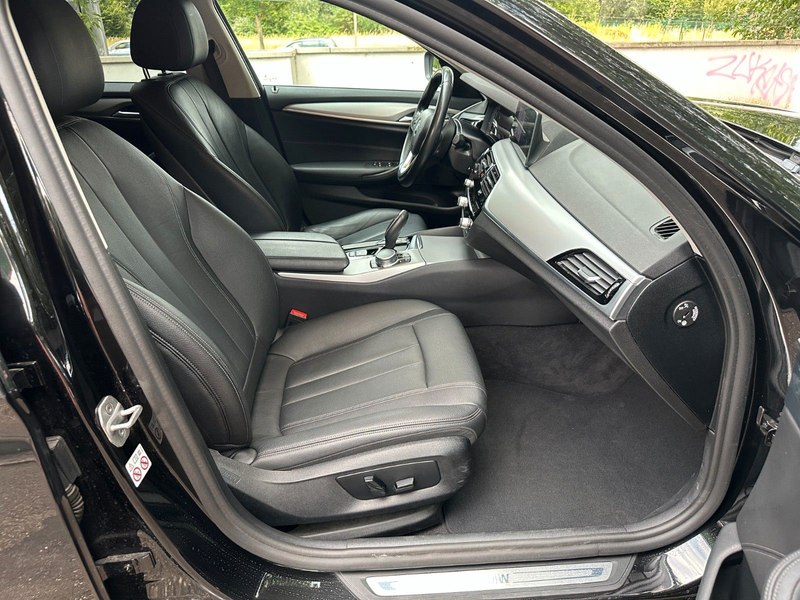 BMW 520 d Aut. Touring *Paket-Business* *Leder* *AHK* — photo 13