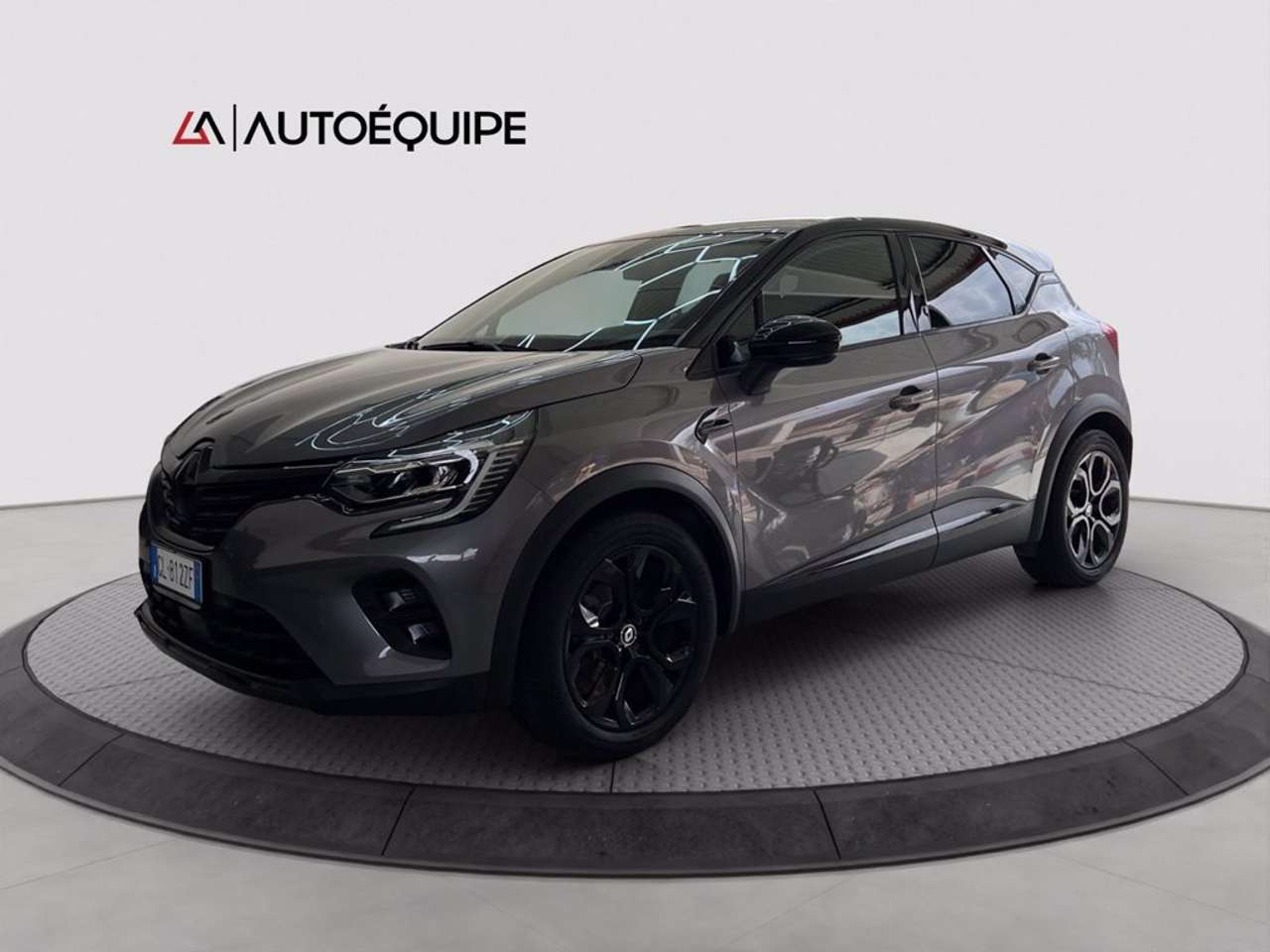 Renault Captur 1.6 E-Tech full hybrid Rive Gauche 145cv auto
