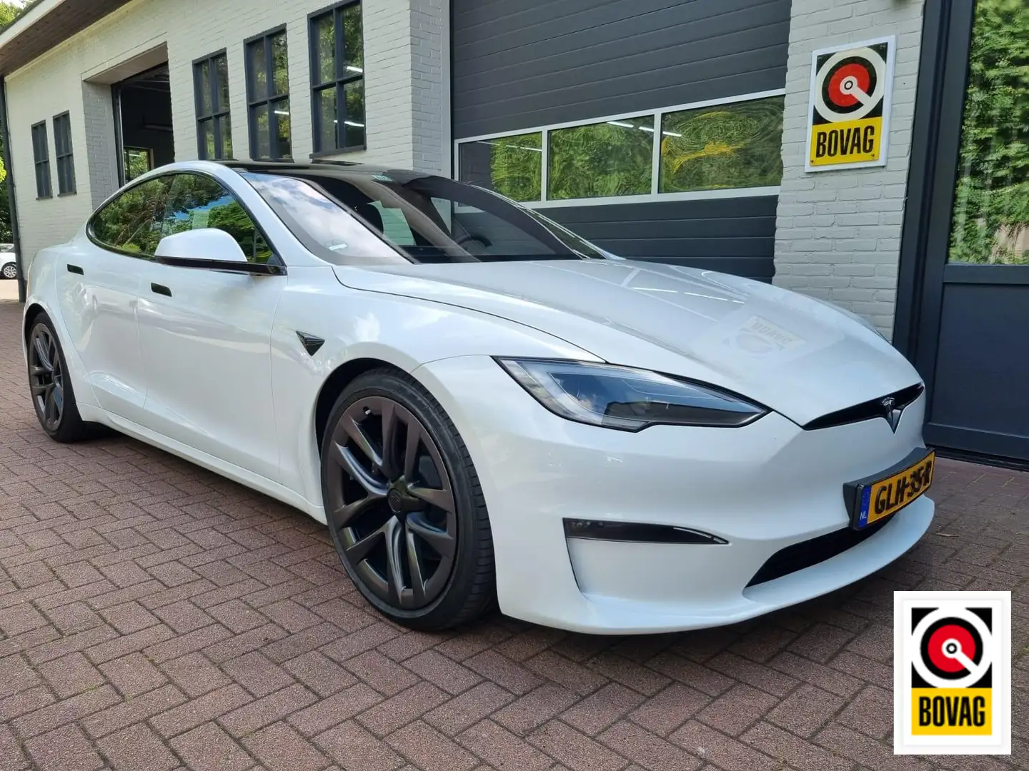 Tesla Model S Long Range / Auto Pilot HW 4.0 / 21" Arachnid / Pl - 1