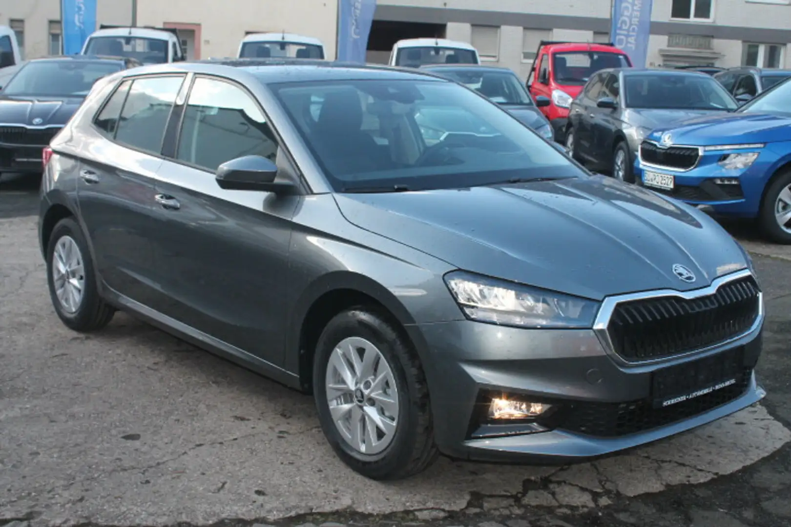 Skoda Fabia TSi Alu PDC LED 5-JahreGara SOFORT !! Gris - 1