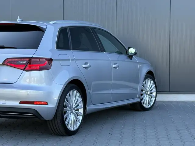 Audi A3 view 5