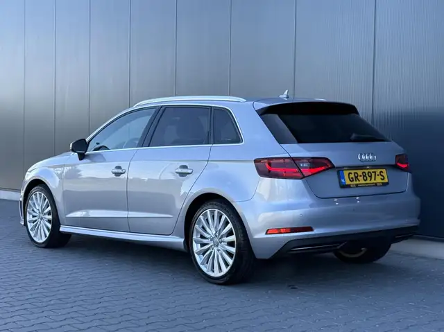 Audi A3 view 11