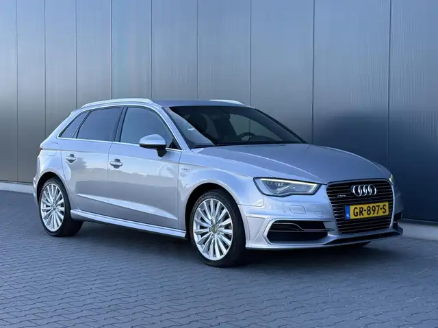 Audi A3 view 10