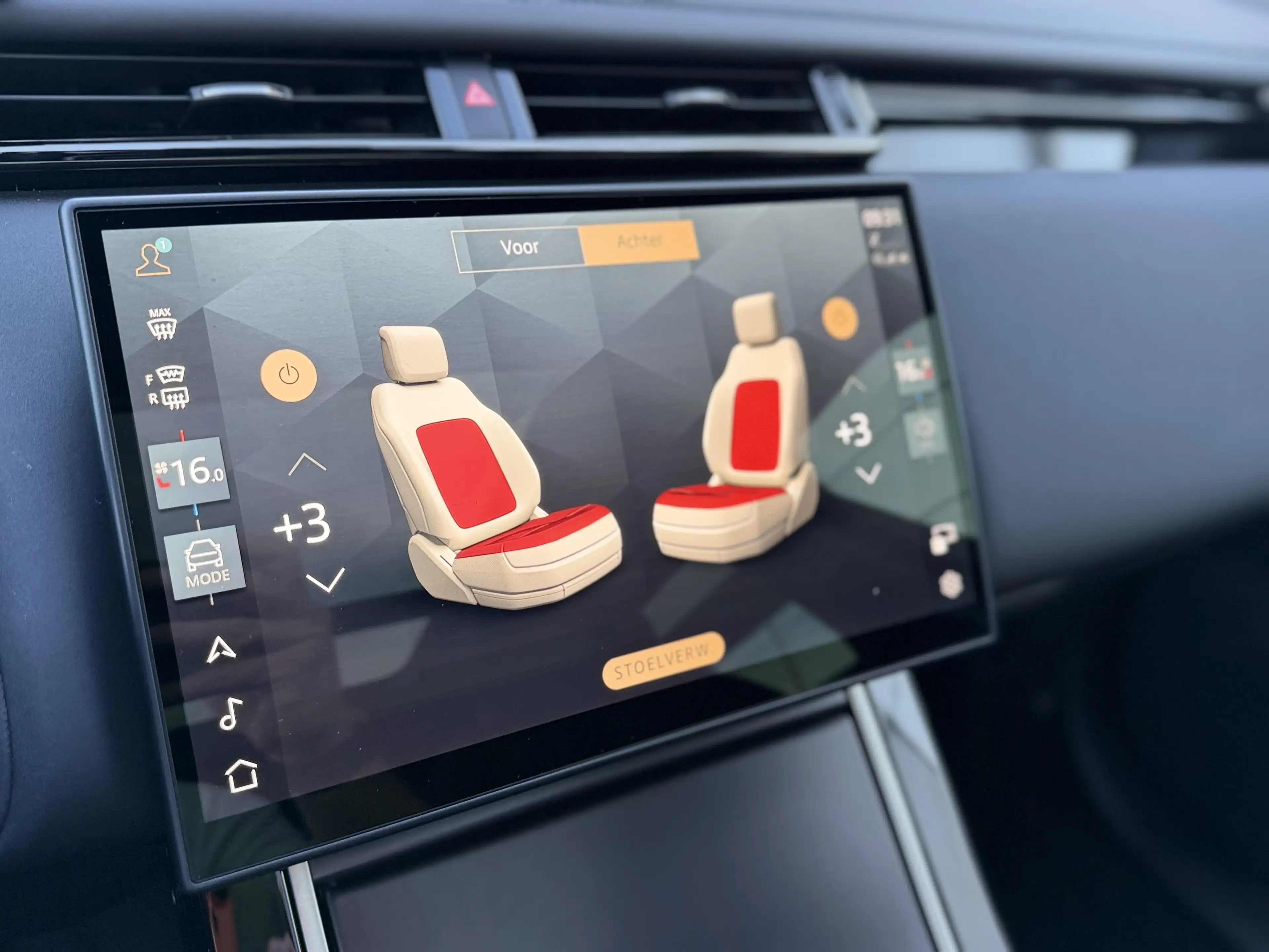 Land Rover Range Rover Velar D200 Dynamic SE — photo 9