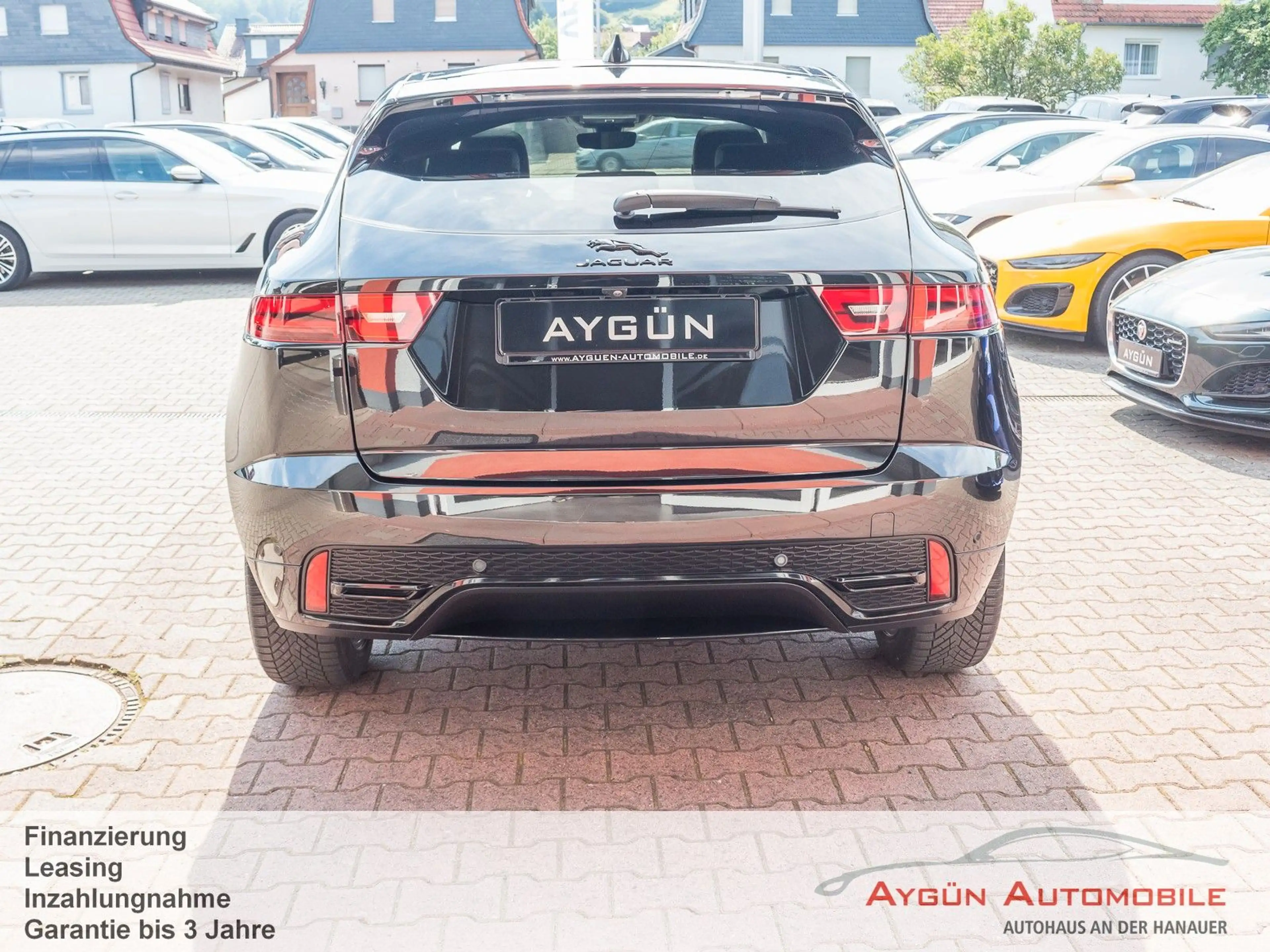 Jaguar E-Pace E-PACE D200 R-Dynamic HSE*Panorama*Winter-Paket — photo 9
