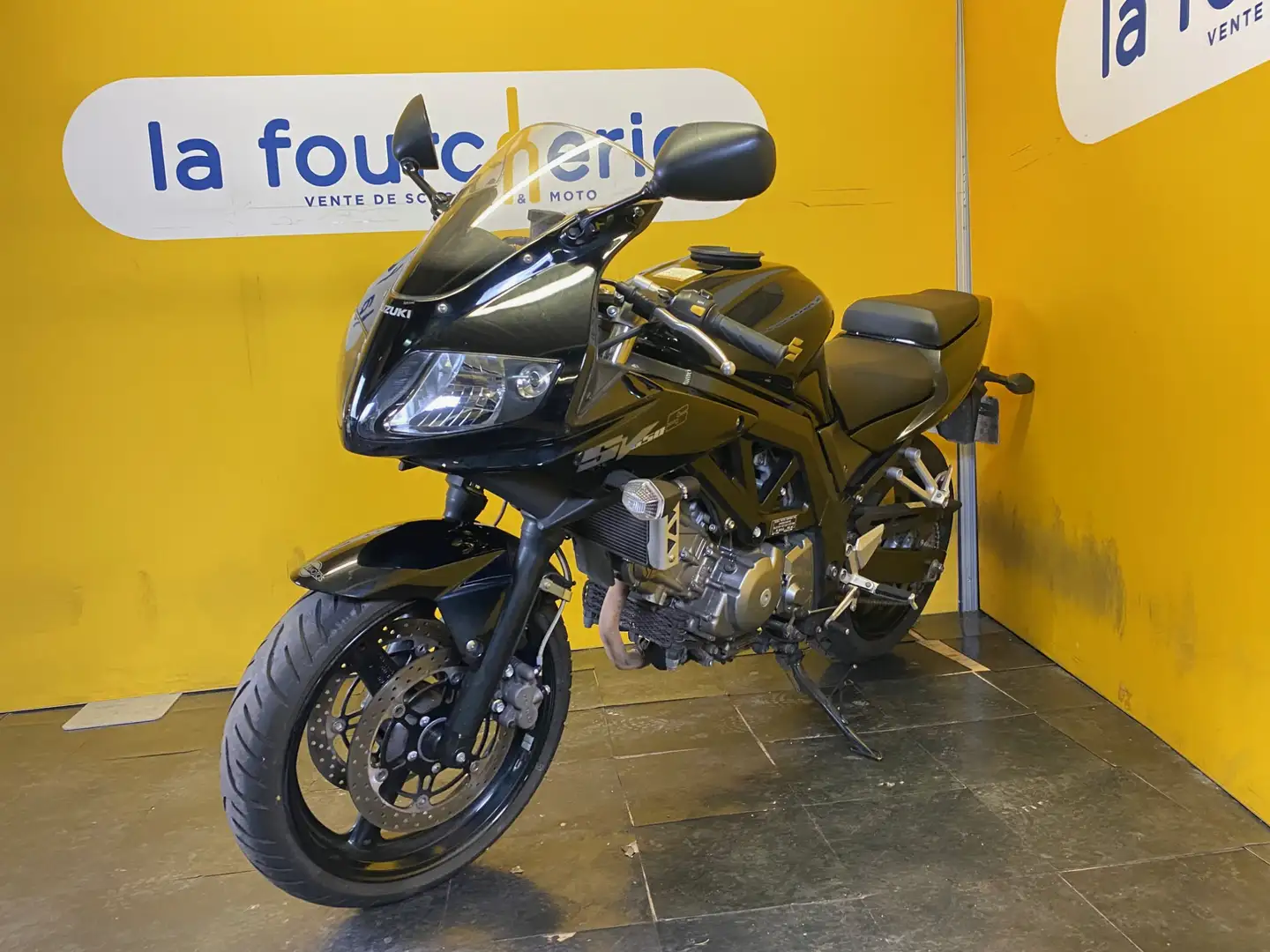 Suzuki SV 650 Nero - 1