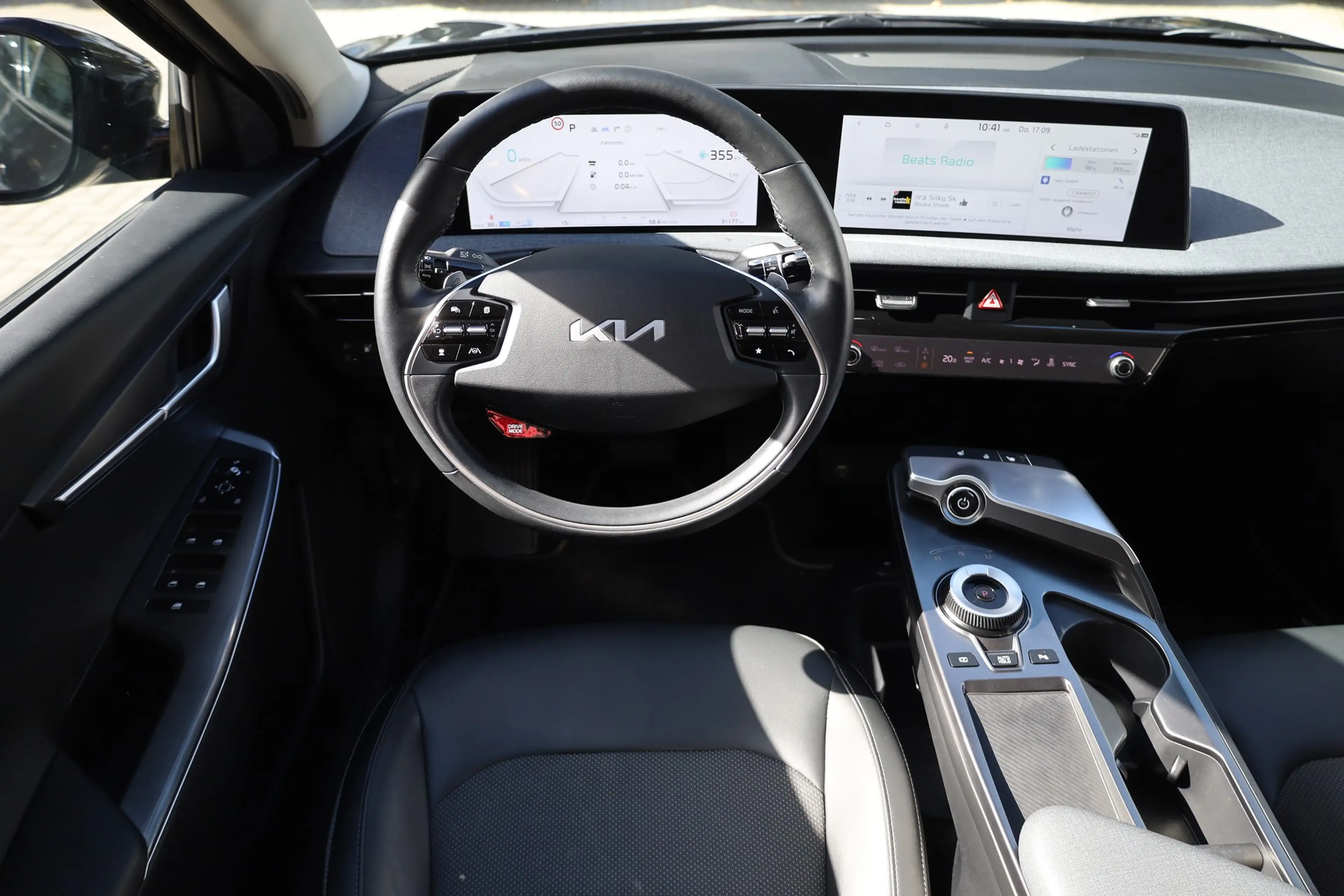 Kia EV6 2WD LED Navi ACC Spurhalte Android Apple PDC — photo 12