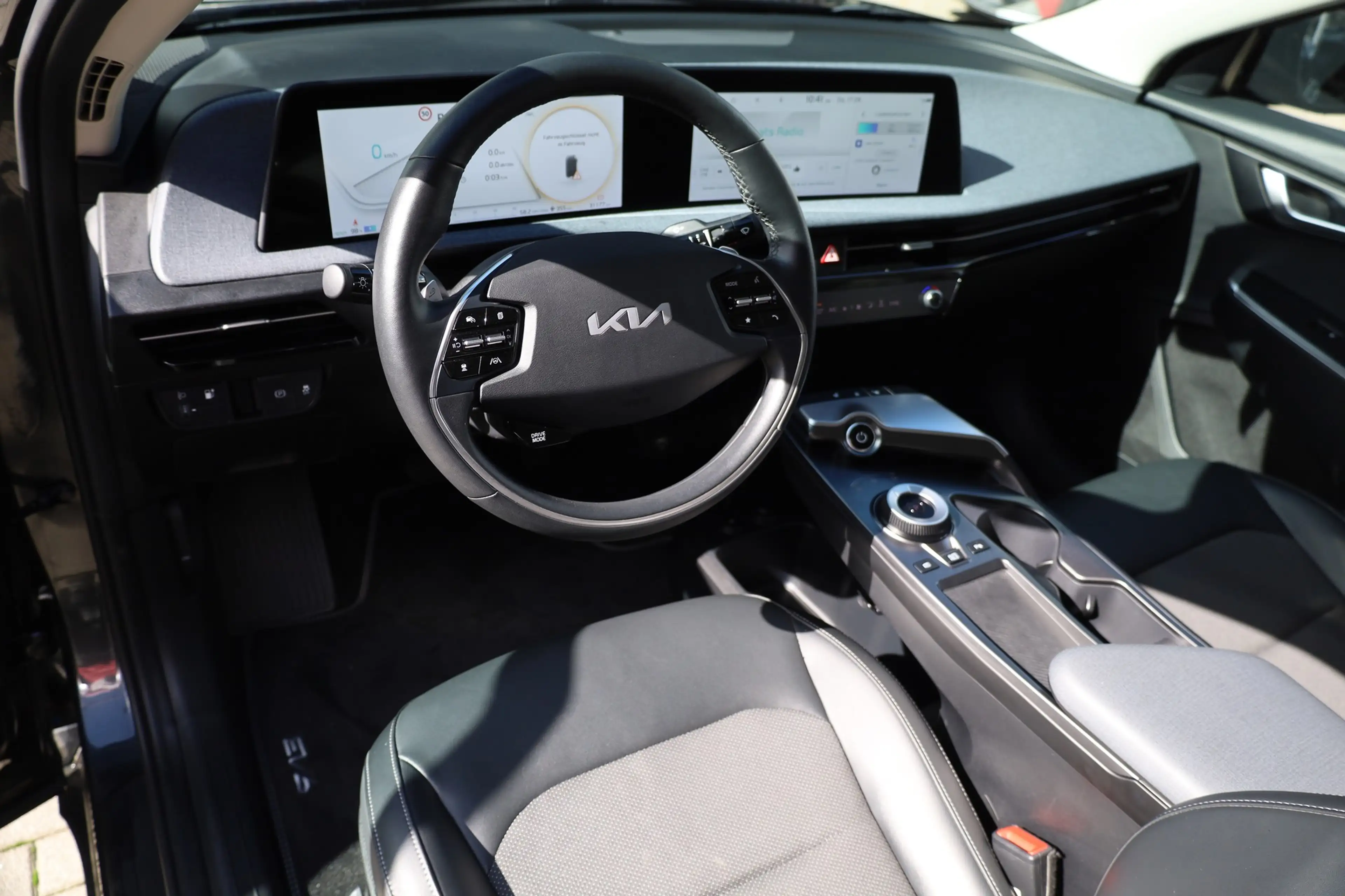 Kia EV6 2WD LED Navi ACC Spurhalte Android Apple PDC — photo 10