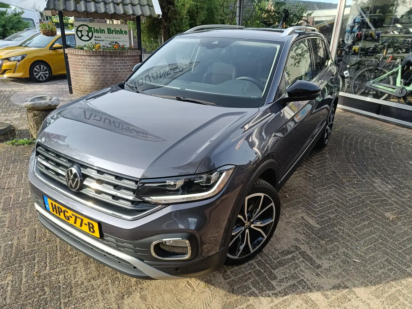 Volkswagen T-Cross 1.0 TSI Style Automaat // Camera//Trekhaak// Nieuw Gris - 2