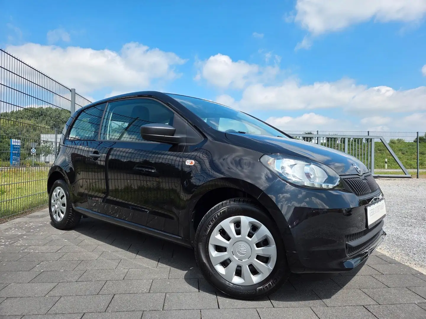 Skoda Citigo Active Aus 1 Hand/Klima/Sitzhz/Ganzjahres Noir - 1