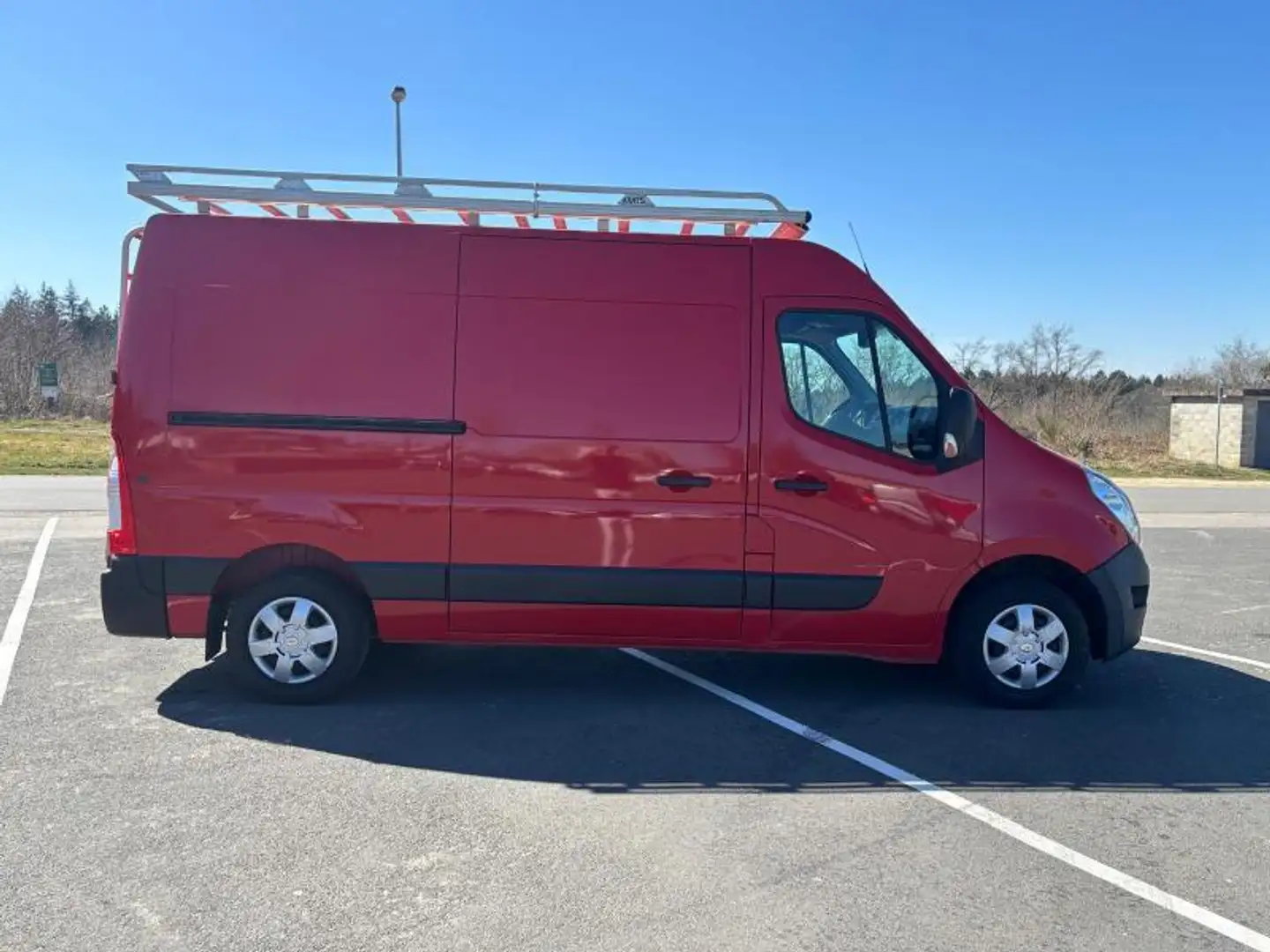 Renault Master L2H2 FOURGON Grand Confort 145 Rood - 2