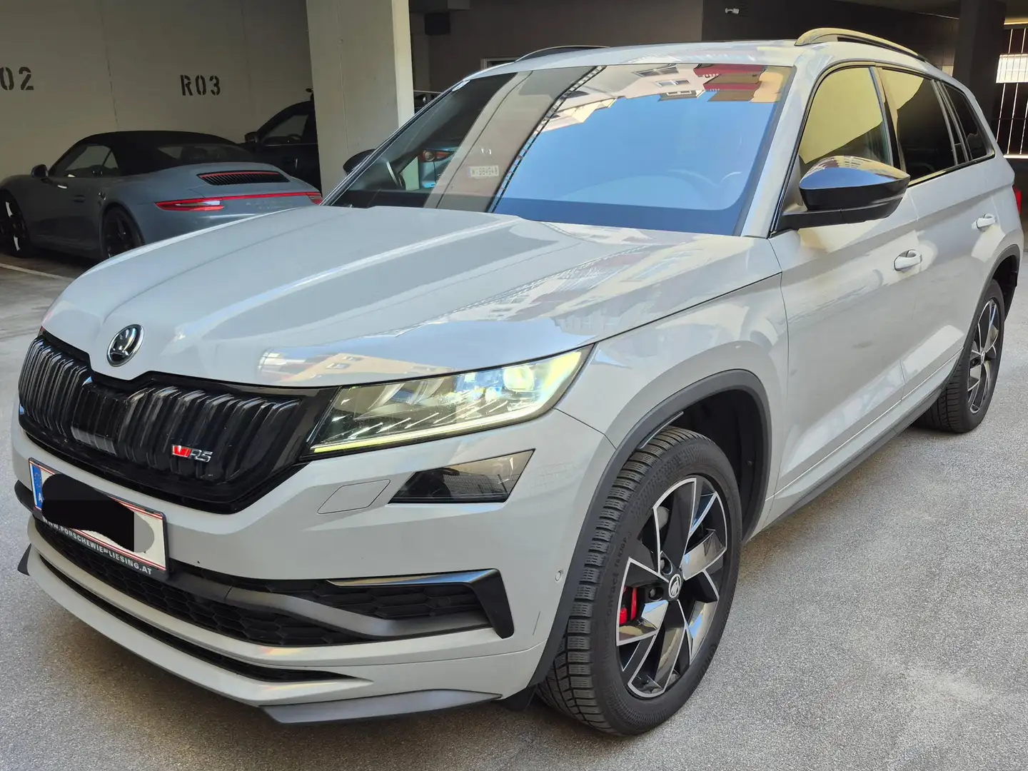 Skoda Kodiaq Kodiaq 2,0 TDI SCR 4x4 RS DSG RS Grau - 2