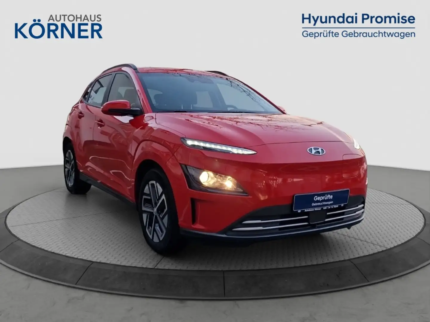 Hyundai KONA SELECT 64kWh *CARPLAY*AHK*SITZHZG* Red - 1