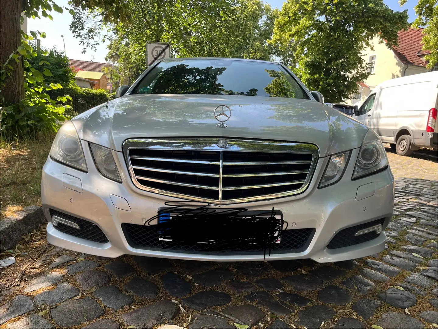 Mercedes-Benz E 200 CGI BlueEFFICIENCY Automatik Avantgarde - 2