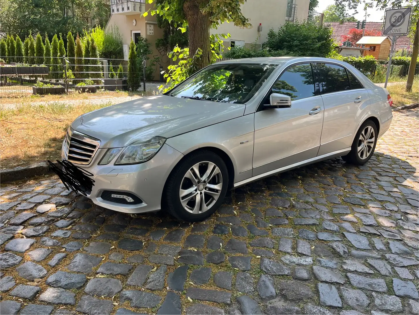 Mercedes-Benz E 200 CGI BlueEFFICIENCY Automatik Avantgarde - 1
