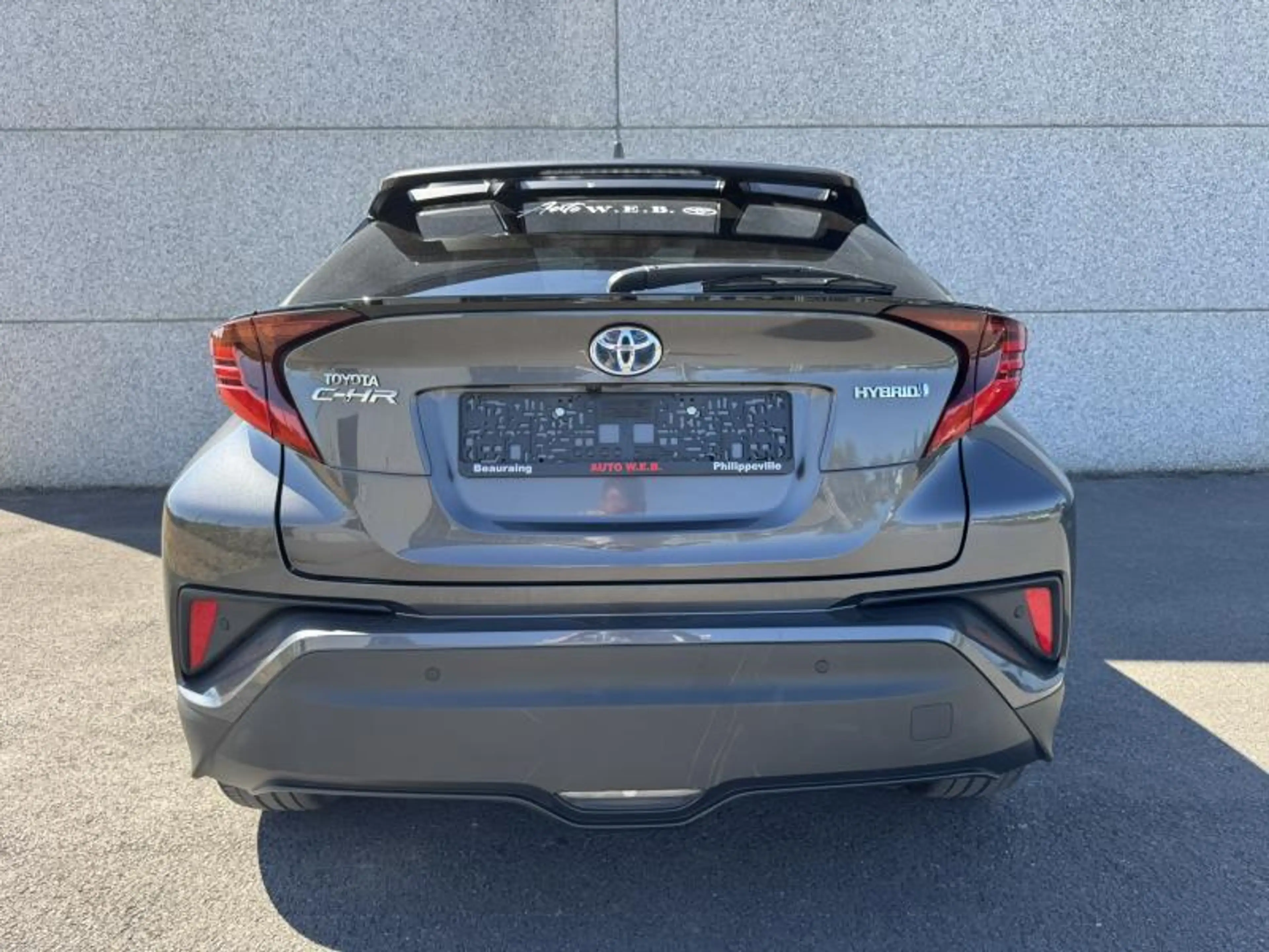 Toyota C-HR 1.8 Hybrid CVT C-LUB Mono-Tone + Visibility Pack — photo 6
