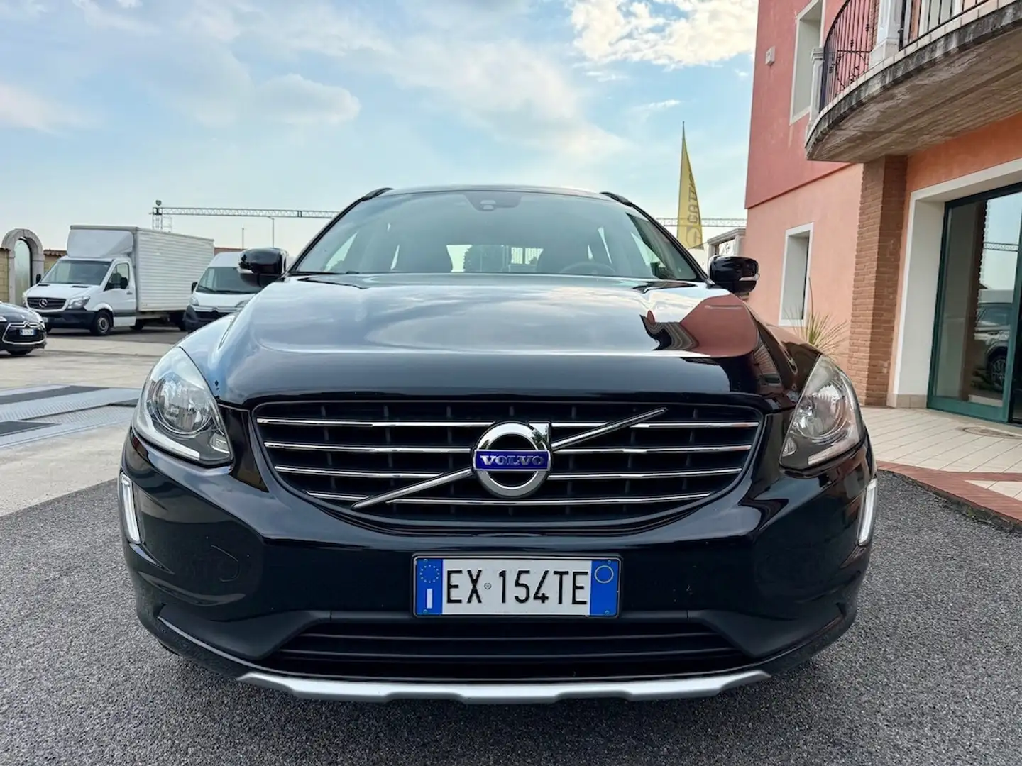 Volvo XC60 XC60 D4 AWD Geartronic Momentum Nero - 2