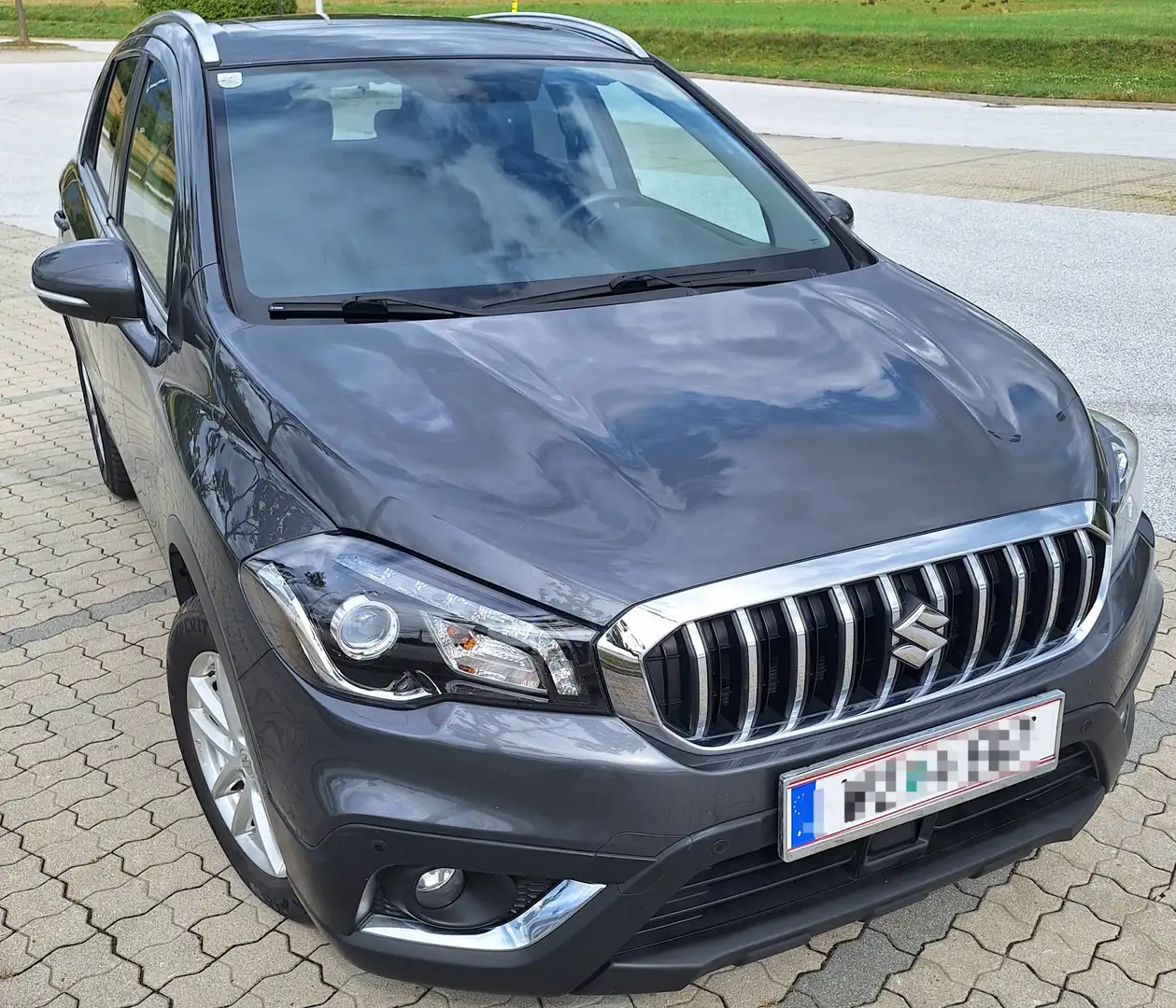 Suzuki SX4 S-Cross SX4 S-Cross 1,4 DITC flash flash Grau - 1