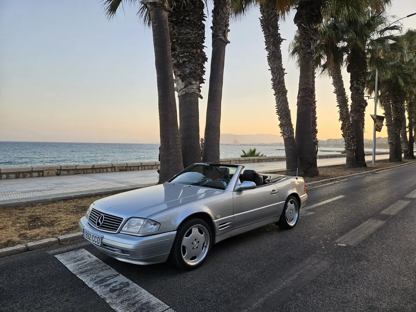 Mercedes-Benz SL 280 - 1