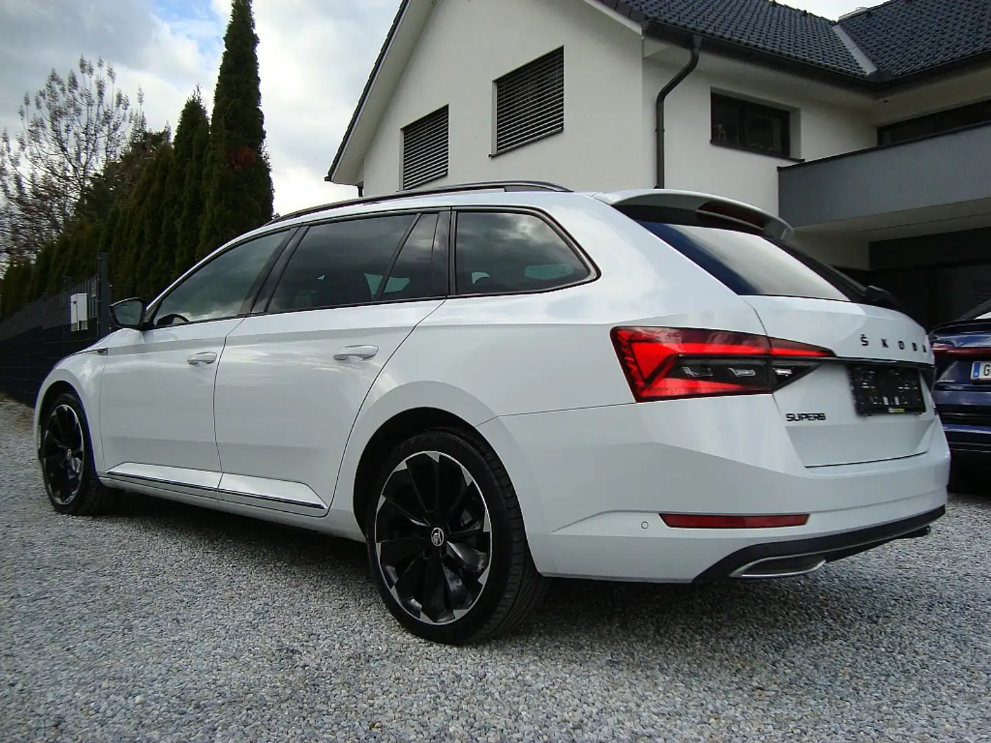 Skoda Superb Kombi Sportline IV Mega Voll Top !! Blanc - 1