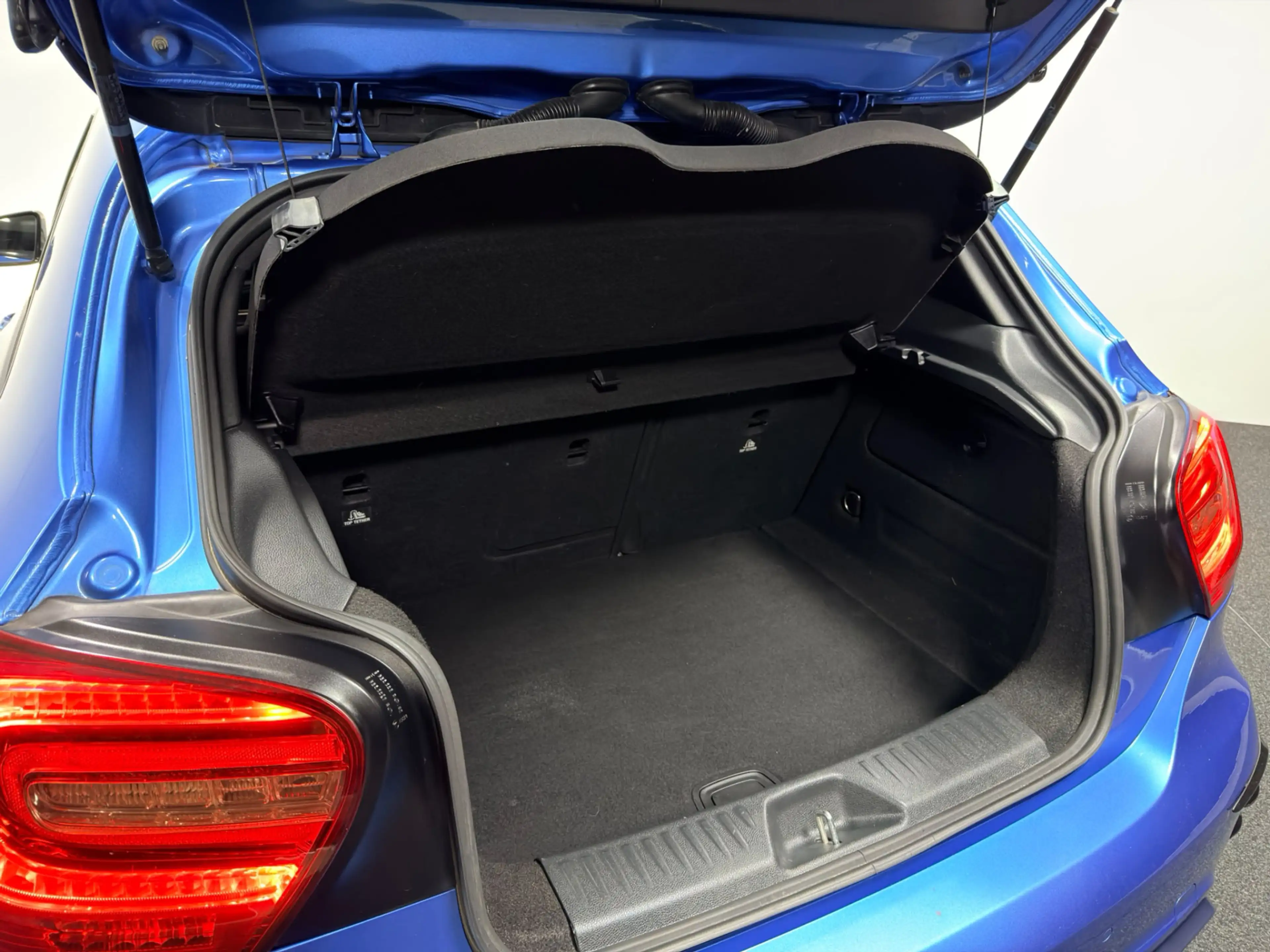 Mercedes-Benz A 180 Ambition | PANO | NL AUTO | AMG | — photo 14