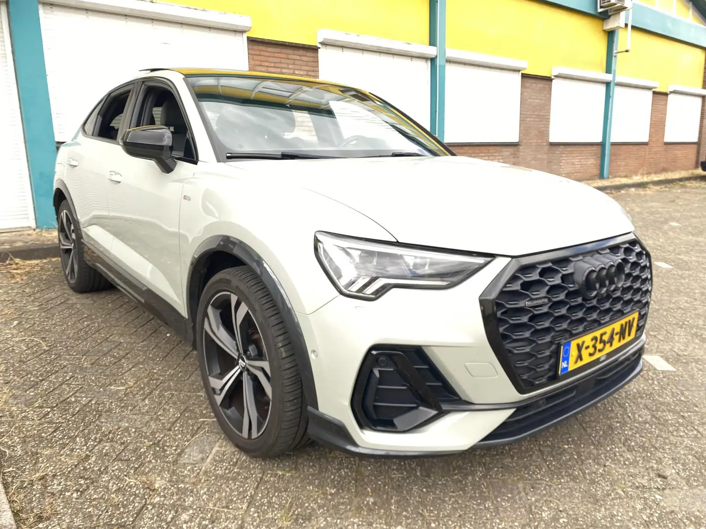 Audi Q3 Sportback 45 TFSI quattro S Edition Gris - 1