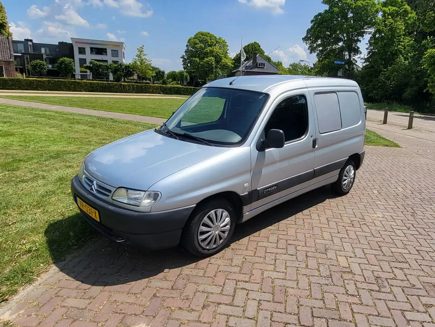 Citroen Berlingo Berlingo 1.1i 600 Gris - 1