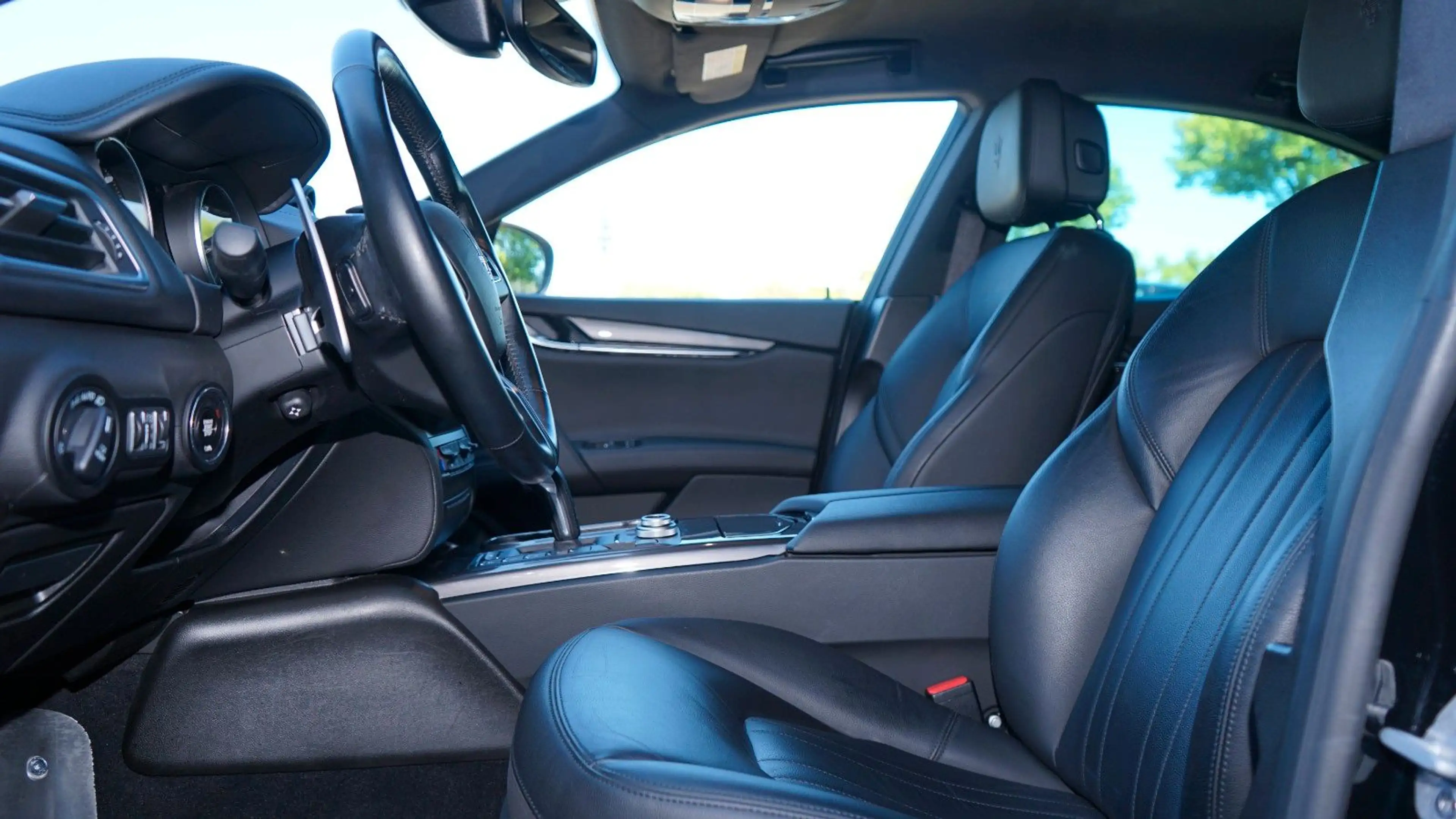 Maserati Ghibli GHIBLI M-HYBRID EXECUTIVE*ACC*20"ALU* — photo 6