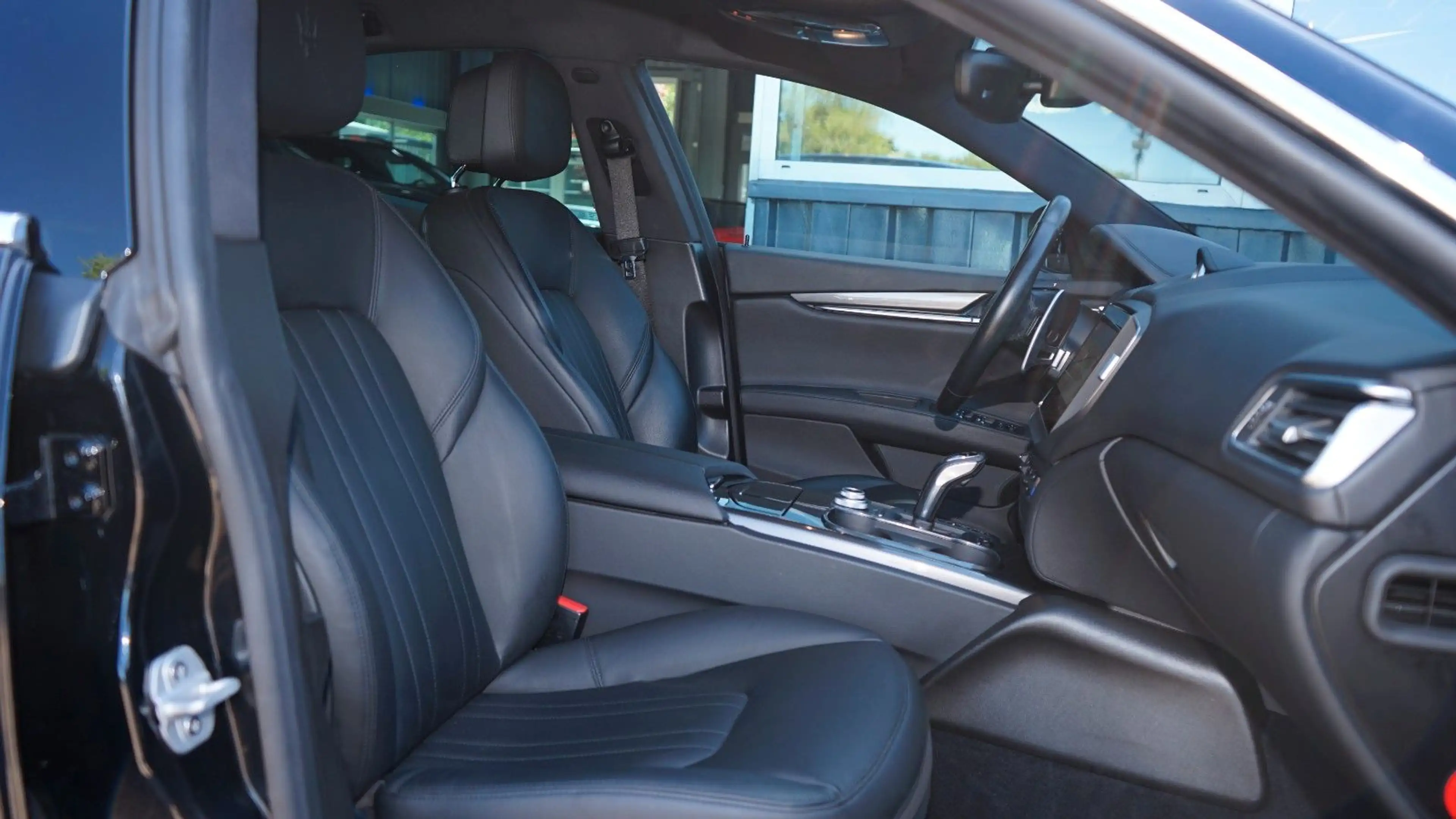 Maserati Ghibli GHIBLI M-HYBRID EXECUTIVE*ACC*20"ALU* — photo 7