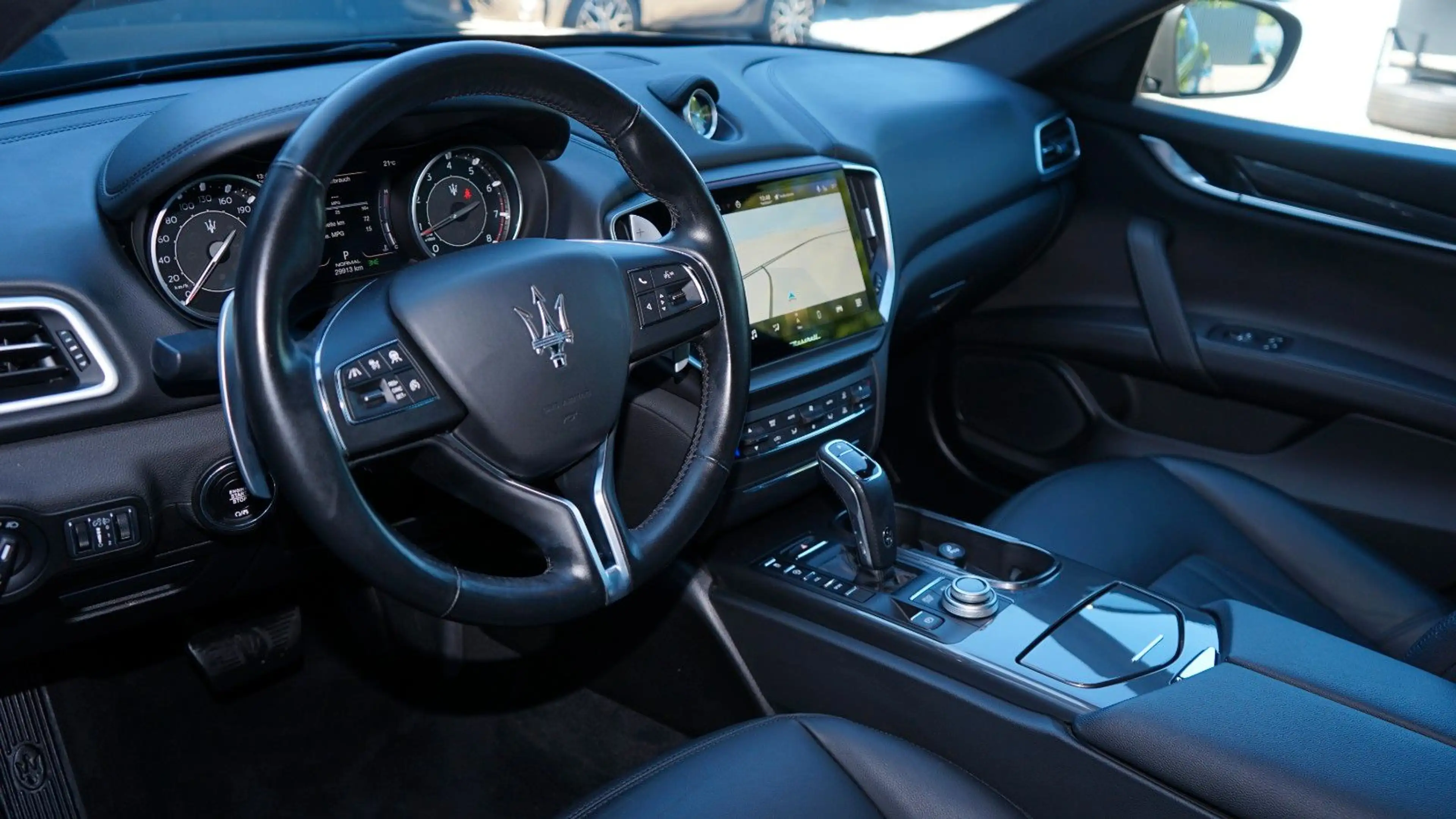 Maserati Ghibli GHIBLI M-HYBRID EXECUTIVE*ACC*20"ALU* — photo 3