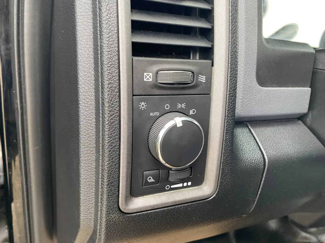 RAM 1500 photo RAM 1500