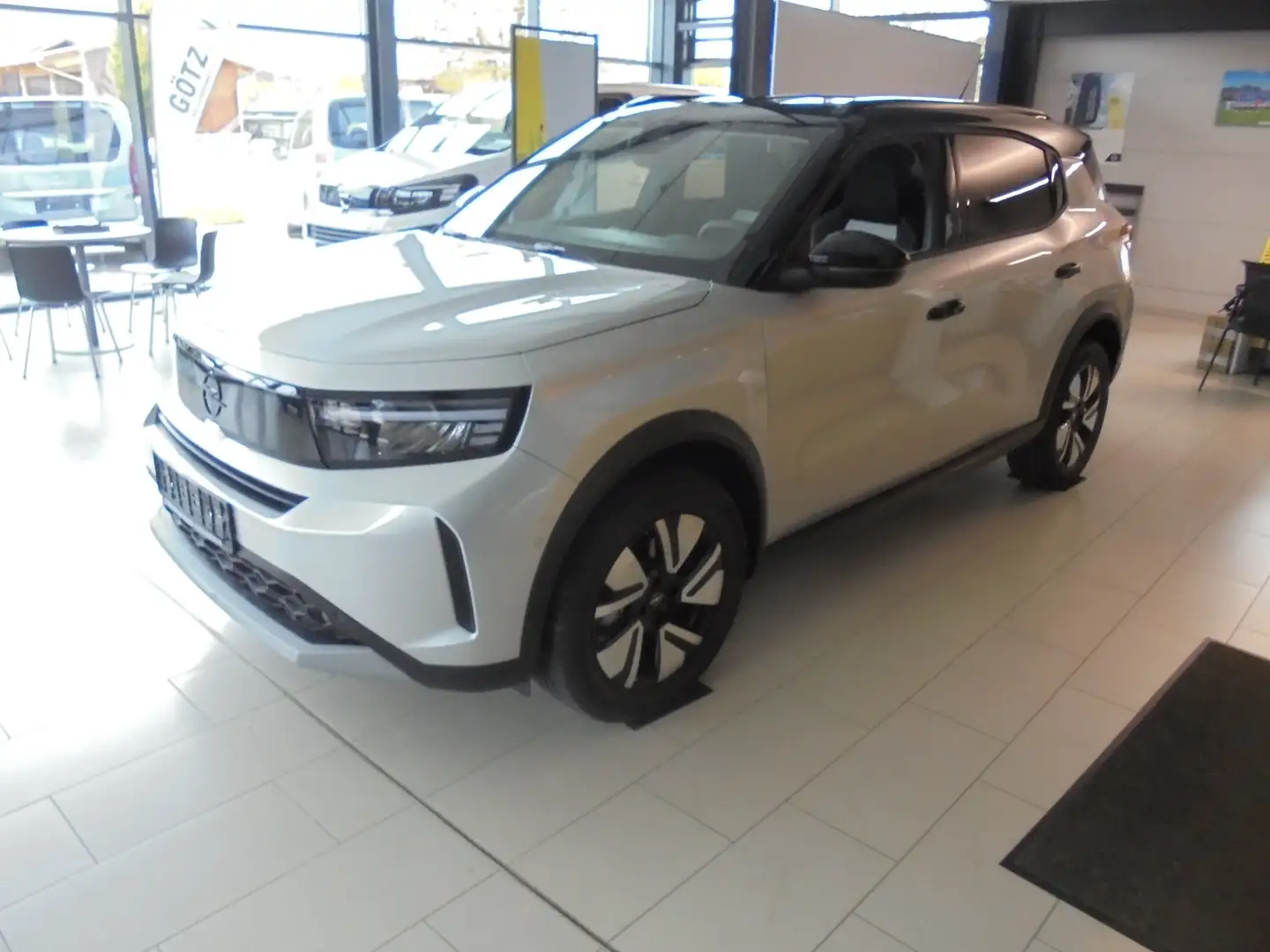 Opel Frontera GS 1.2 Navi Frontscheibenheizung Rückfahrkamera Grau - 1