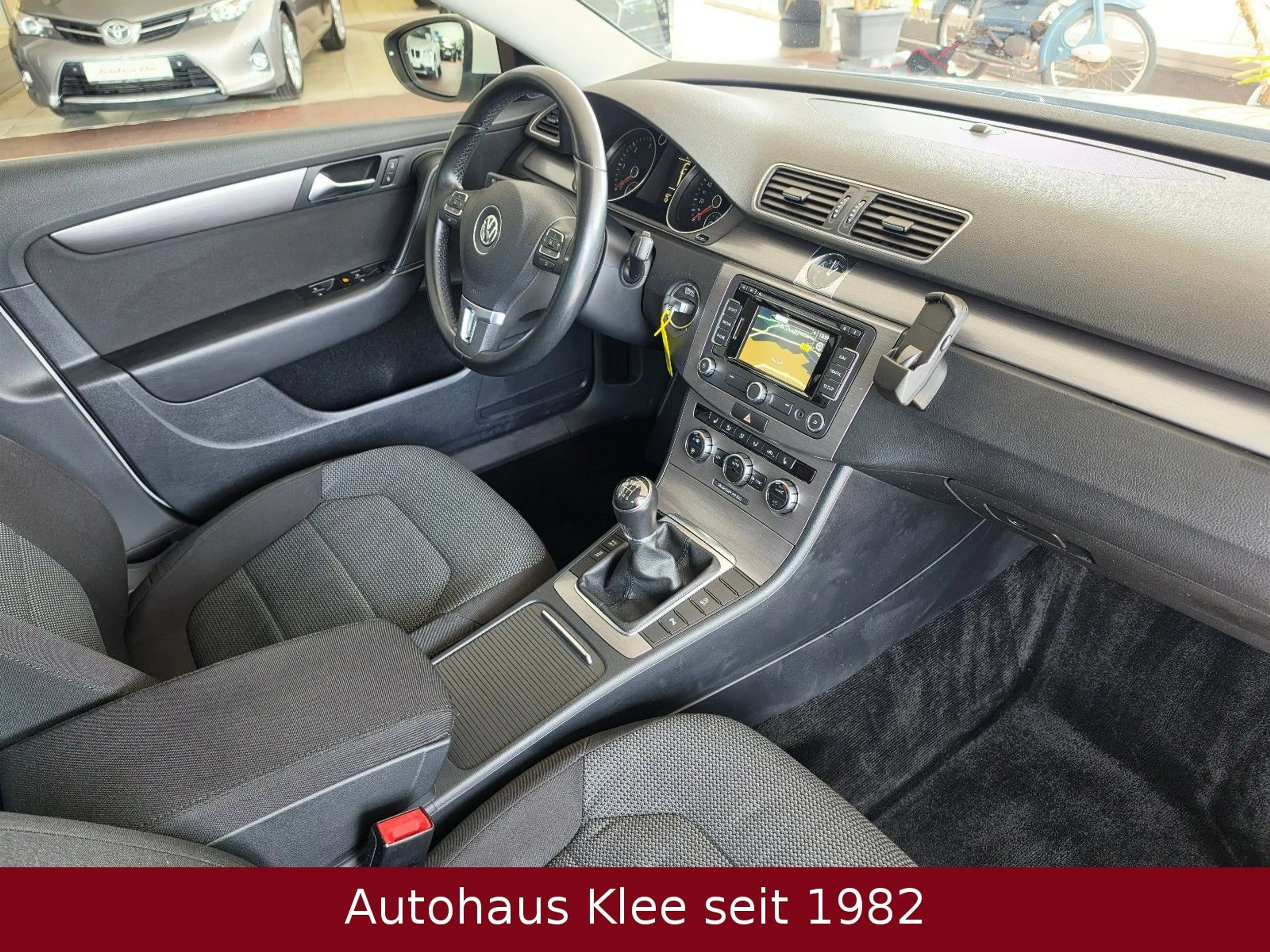 Volkswagen Passat Variant 2.0 TDI *Navi*Sitzh*LM*PDC*BT* — photo 5