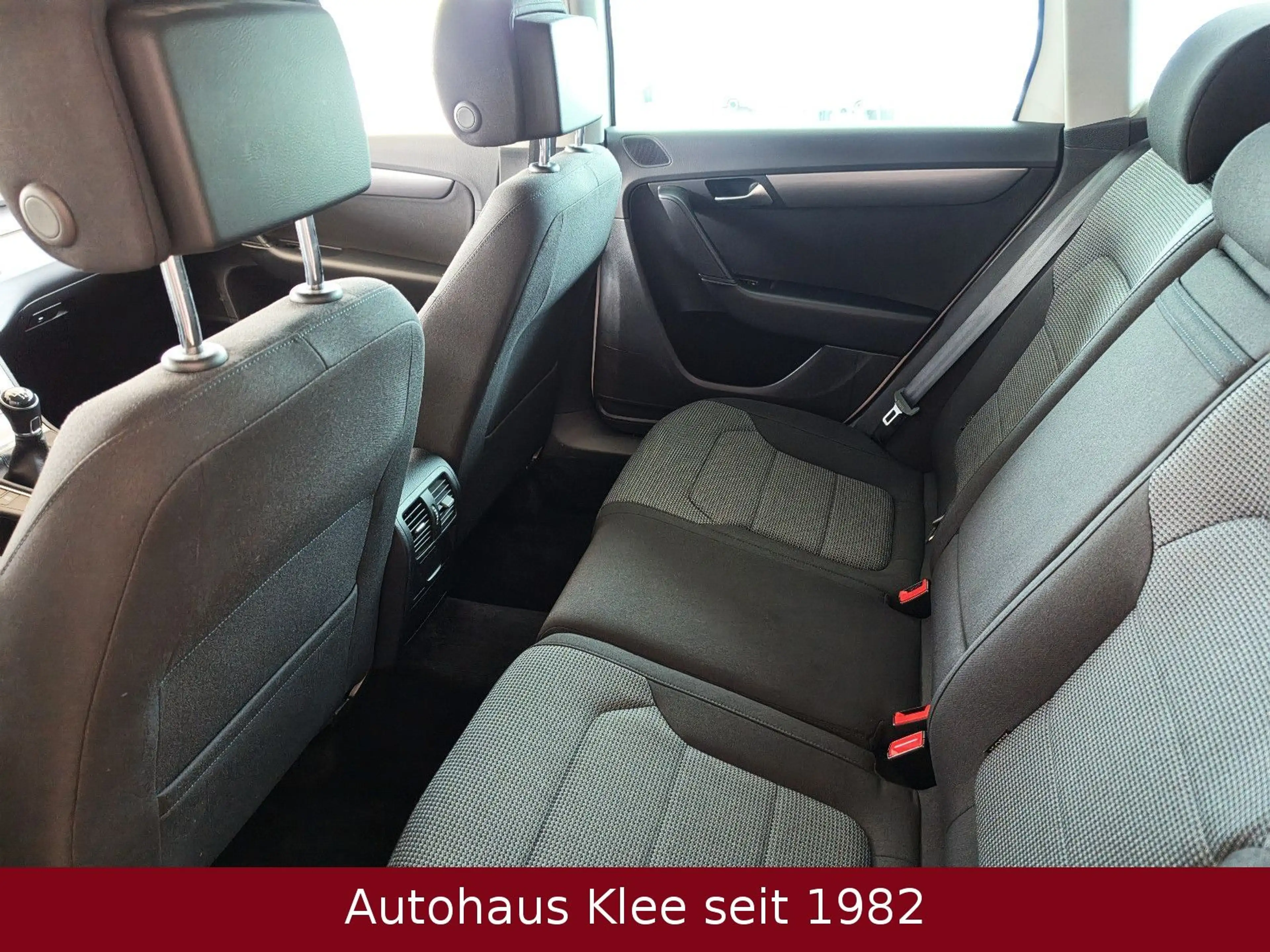 Volkswagen Passat Variant 2.0 TDI *Navi*Sitzh*LM*PDC*BT* — photo 10