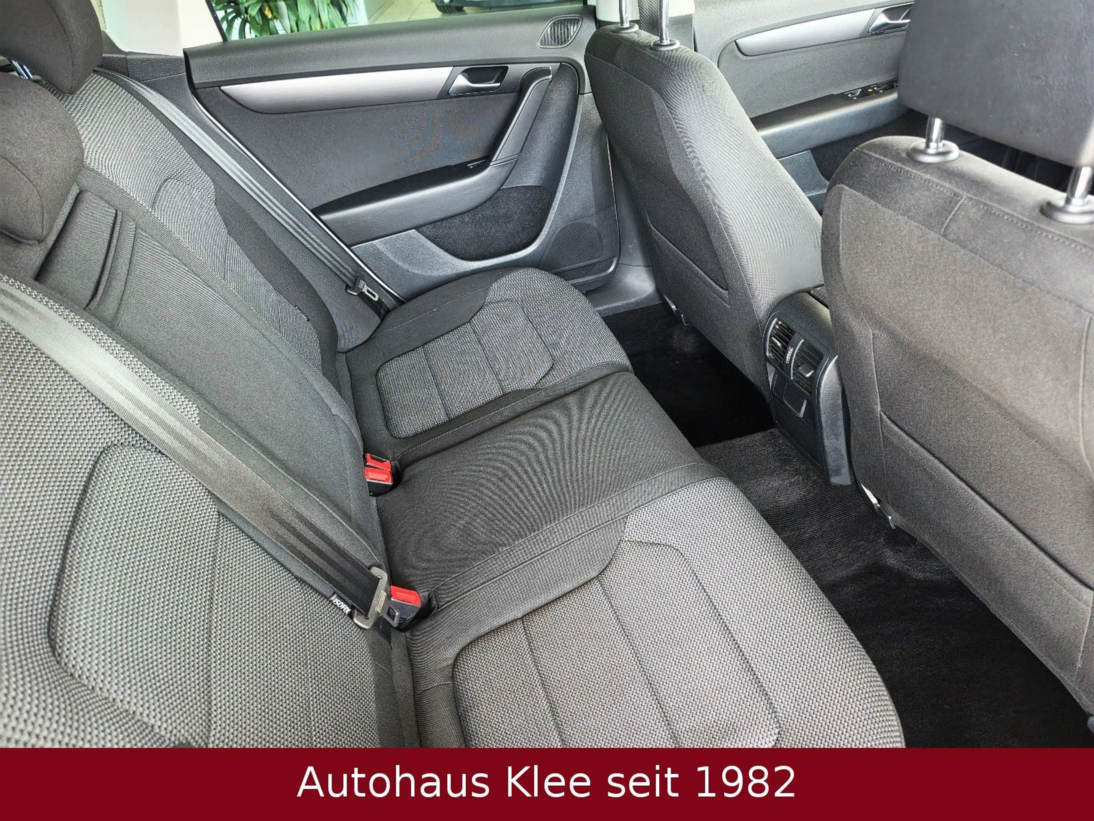Volkswagen Passat Variant 2.0 TDI *Navi*Sitzh*LM*PDC*BT* — photo 11