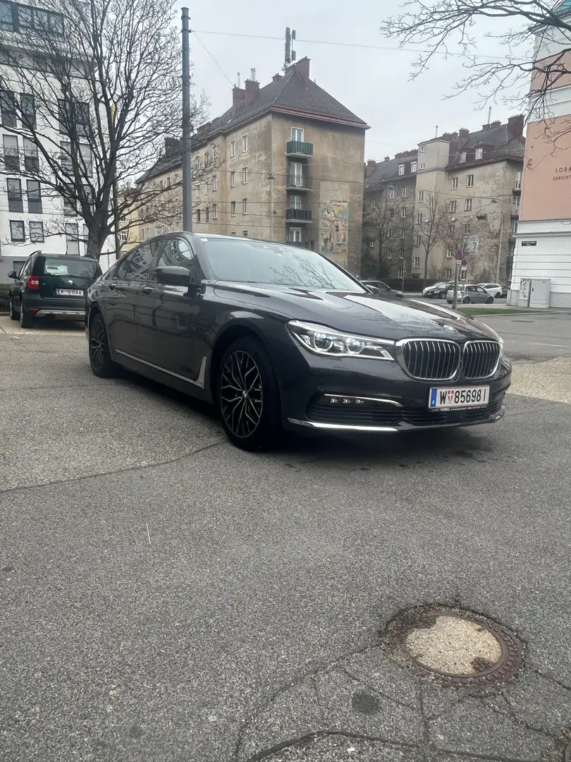BMW 730 730d xDrive - 2