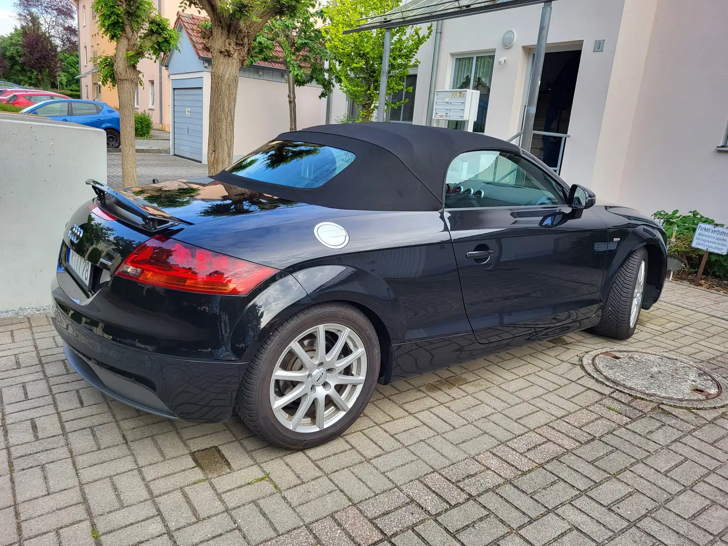 Audi TT TT Roadster 2.0 TDI quattro Sportfahrwerk S-line, Schwarz - 2