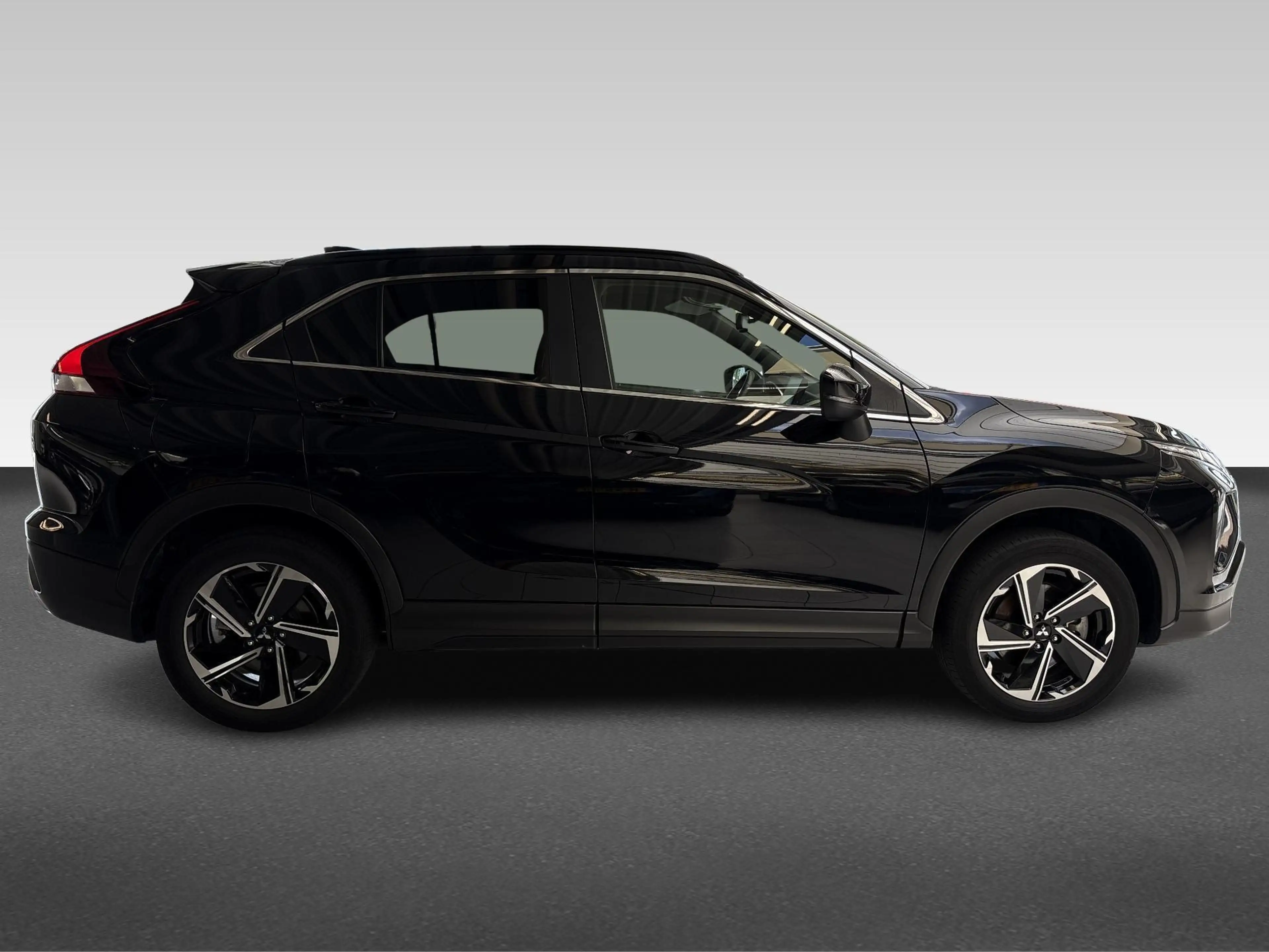 Mitsubishi Eclipse Cross 2.4 PHEV Intense+ | Parkeersensoren V+A | Camera | — photo 5