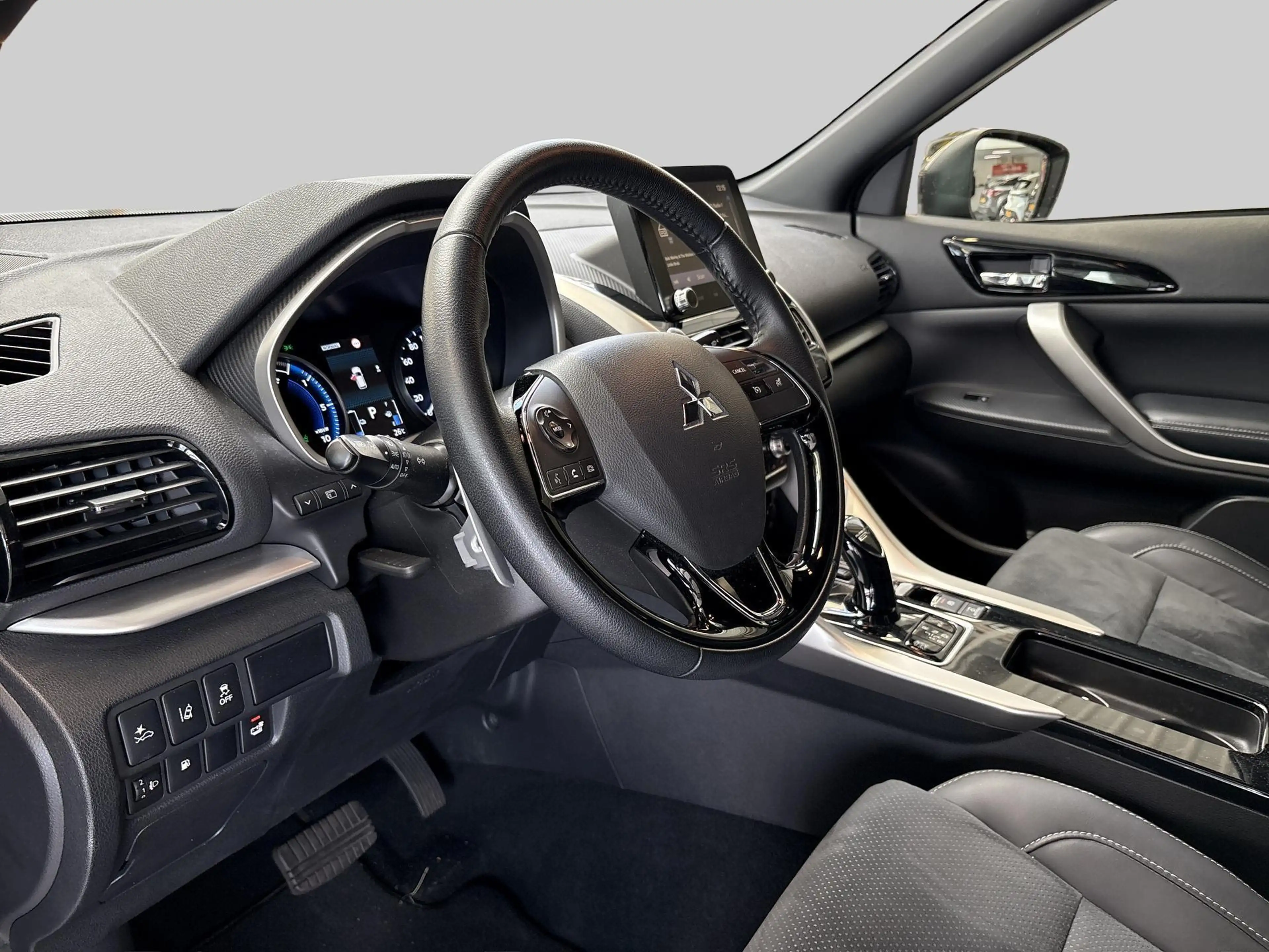 Mitsubishi Eclipse Cross 2.4 PHEV Intense+ | Parkeersensoren V+A | Camera | — photo 9