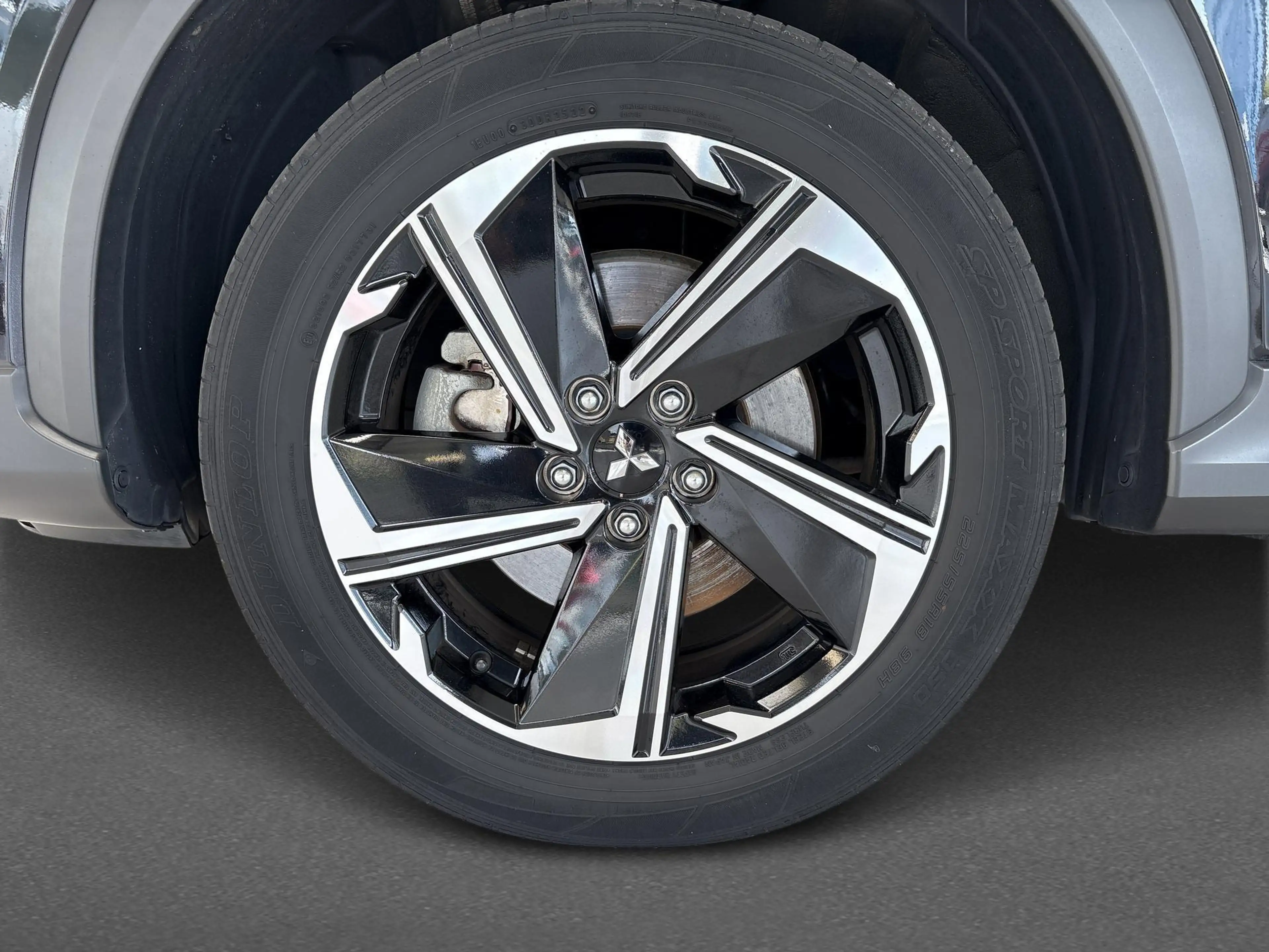 Mitsubishi Eclipse Cross 2.4 PHEV Intense+ | Parkeersensoren V+A | Camera | — photo 8