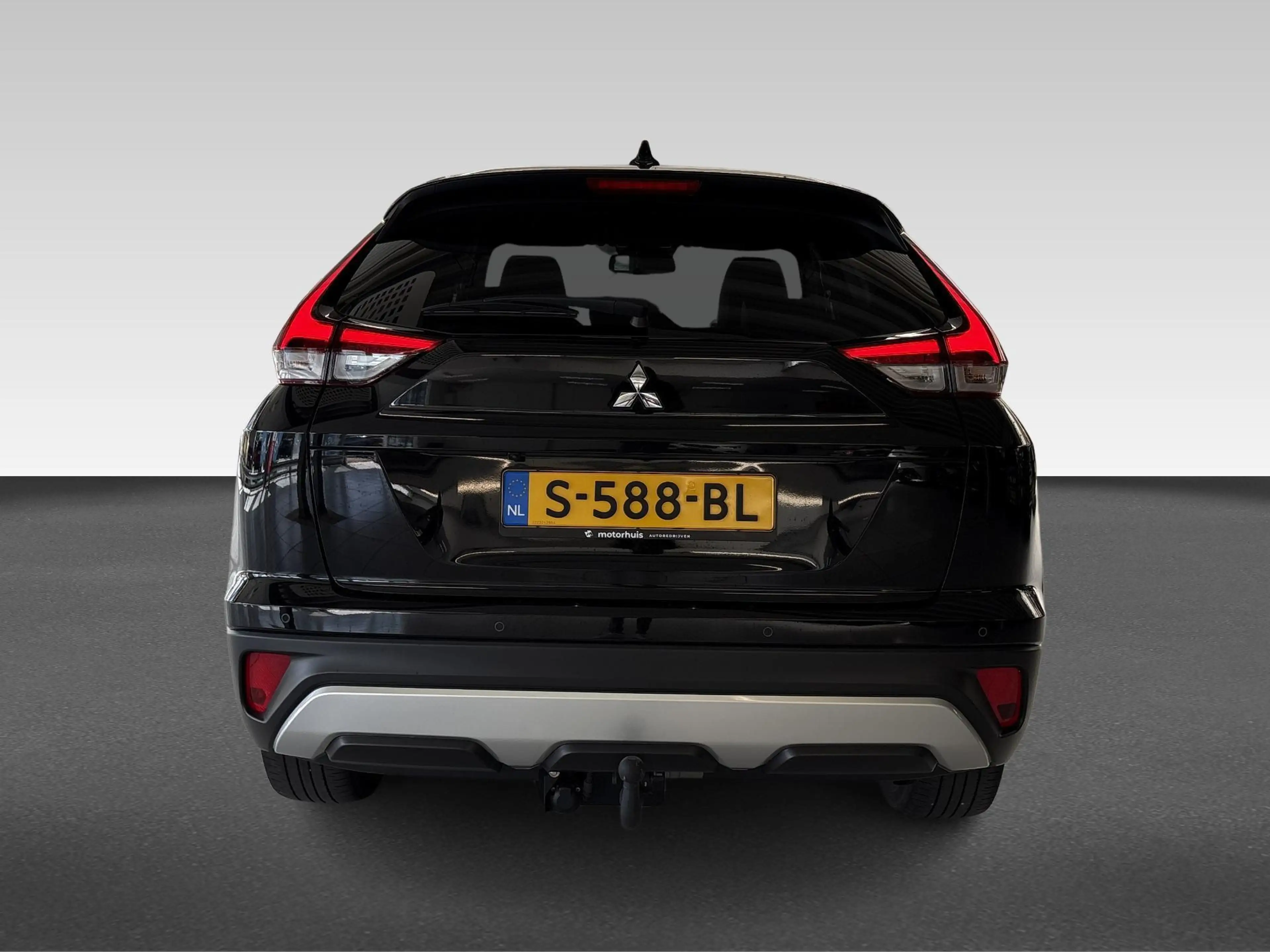 Mitsubishi Eclipse Cross 2.4 PHEV Intense+ | Parkeersensoren V+A | Camera | — photo 4