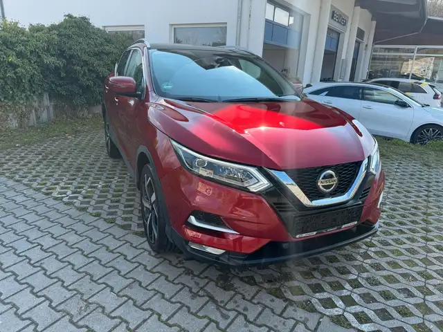 Nissan Qashqai 1.3 DIG-T 160PS Tekna