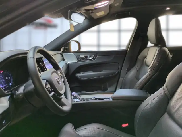Volvo XC60 view 13