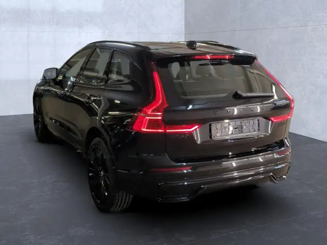 Volvo XC60 view 5