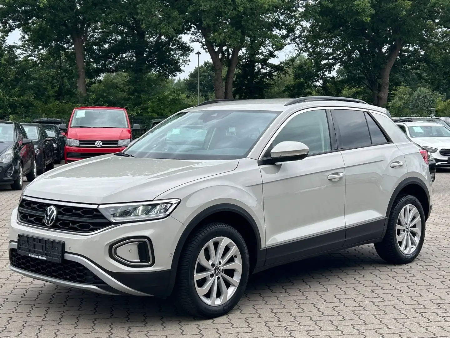 Volkswagen T-Roc 1.0 TSI Life °VC°ACC°AHK° Grijs - 1